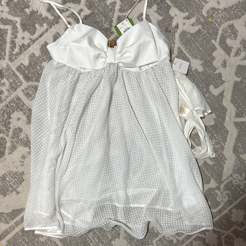 Elegant White Lace Chemise